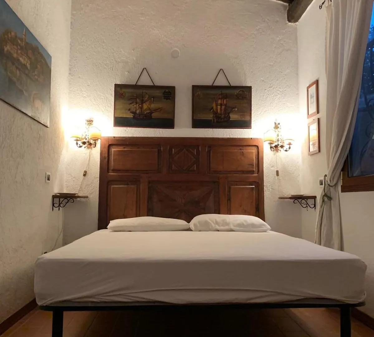 Villa Silvana Magazzini  0*, Magazzini (Tuscany) Italy